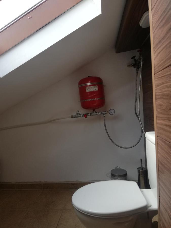 Guest Room Asparuh โตรยัน ภายนอก รูปภาพ