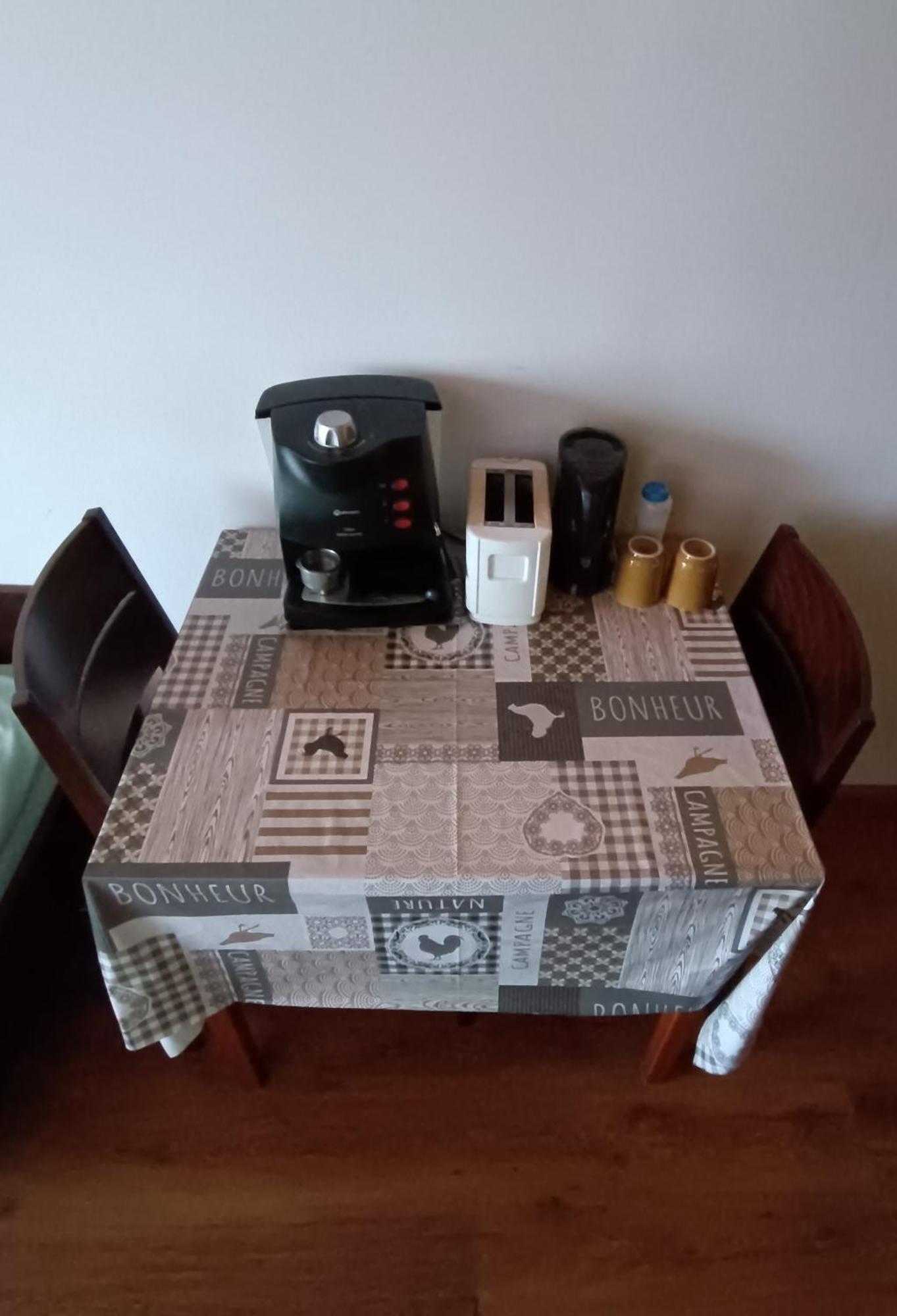 Guest Room Asparuh โตรยัน ภายนอก รูปภาพ